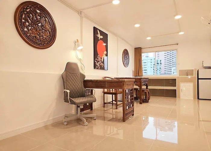 Crane Nest 14 Loft With Views Over Sathorn Apartment Bangkok